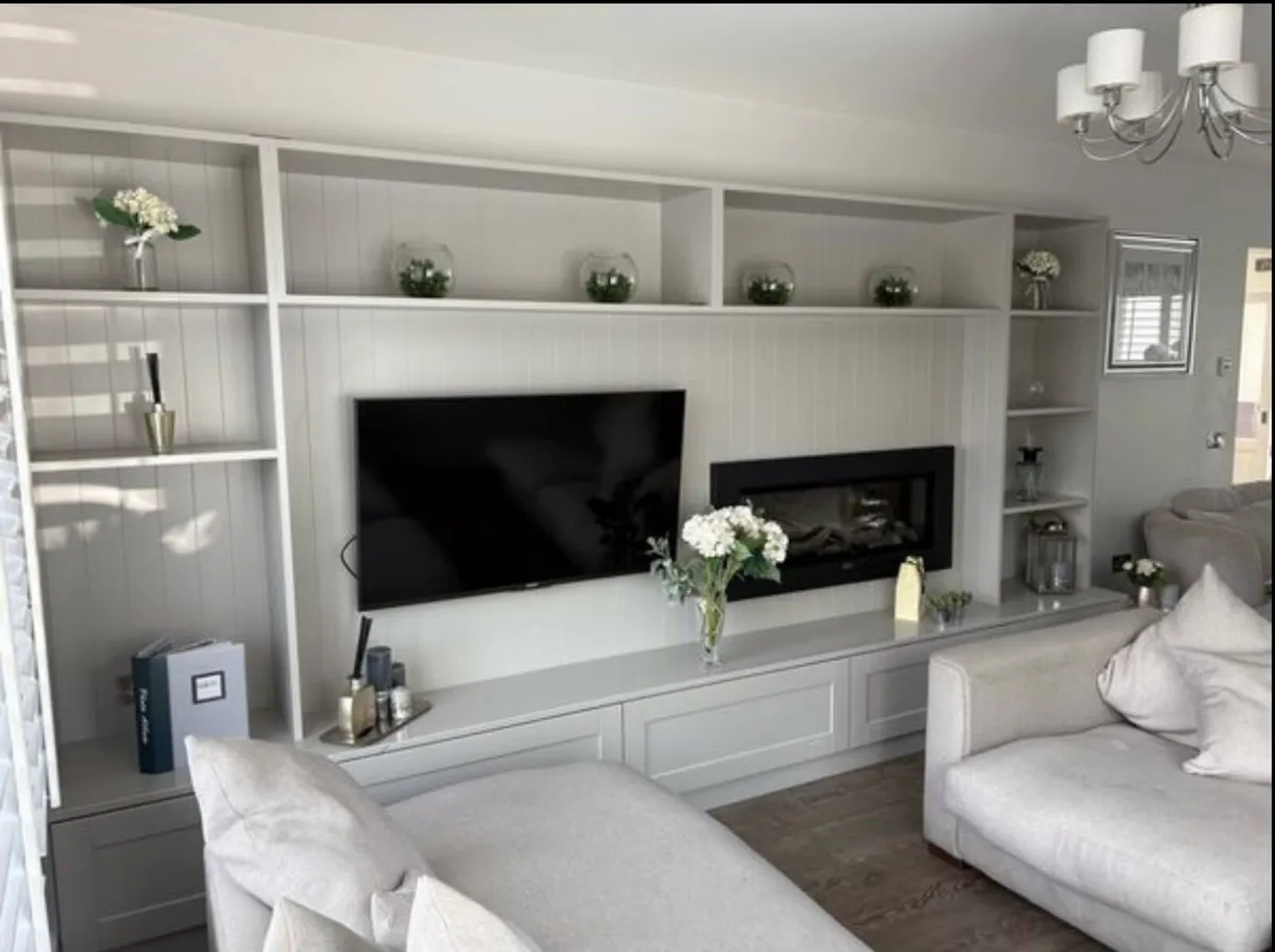Tv unit with electric fire - Image 1