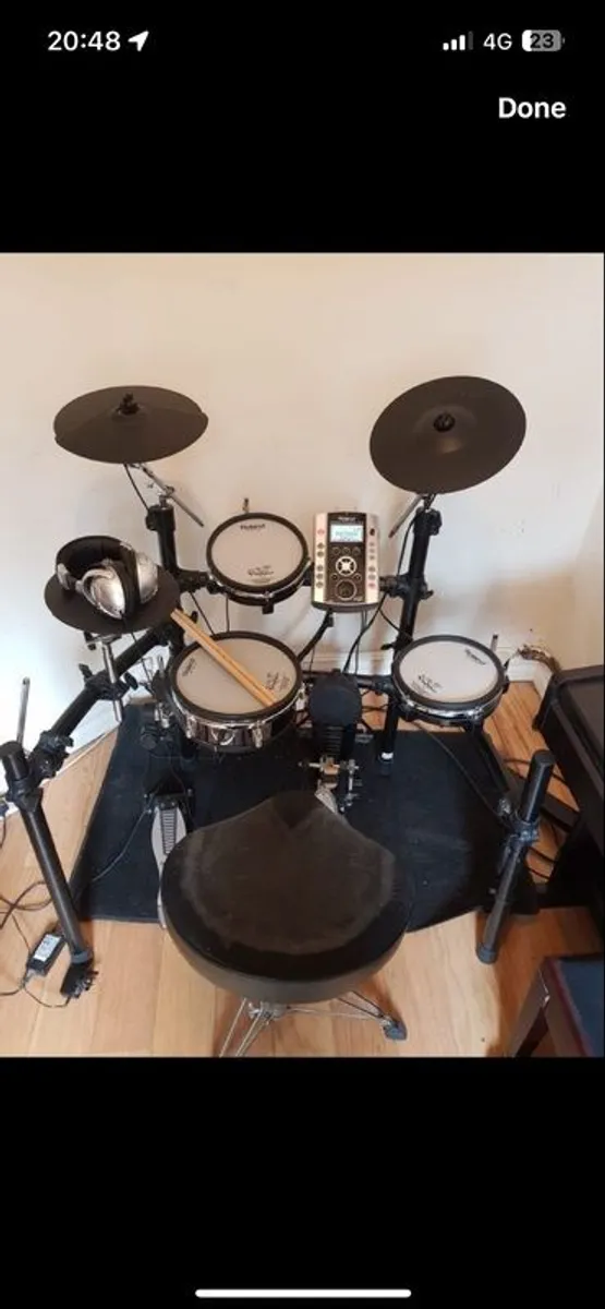 Roland TD9 V/electric Drums - Image 1