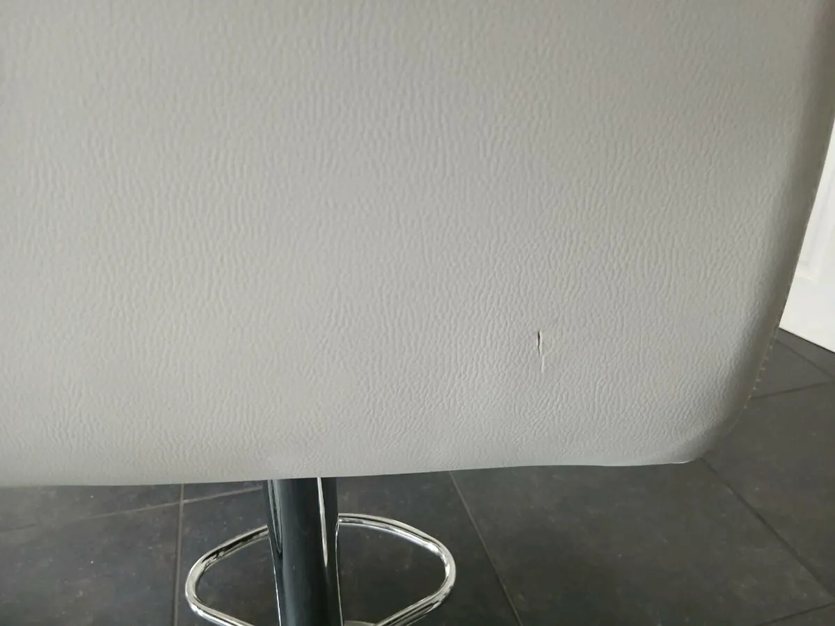 Bar stools - Image 4