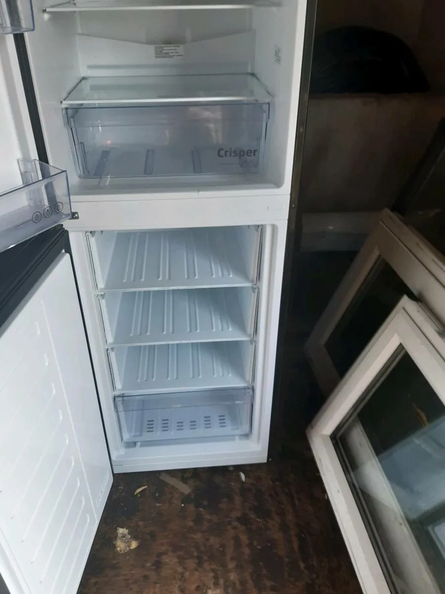 Fridge freezer - Image 2
