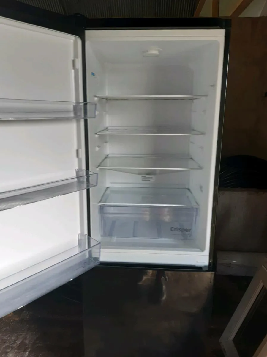 Fridge freezer - Image 4