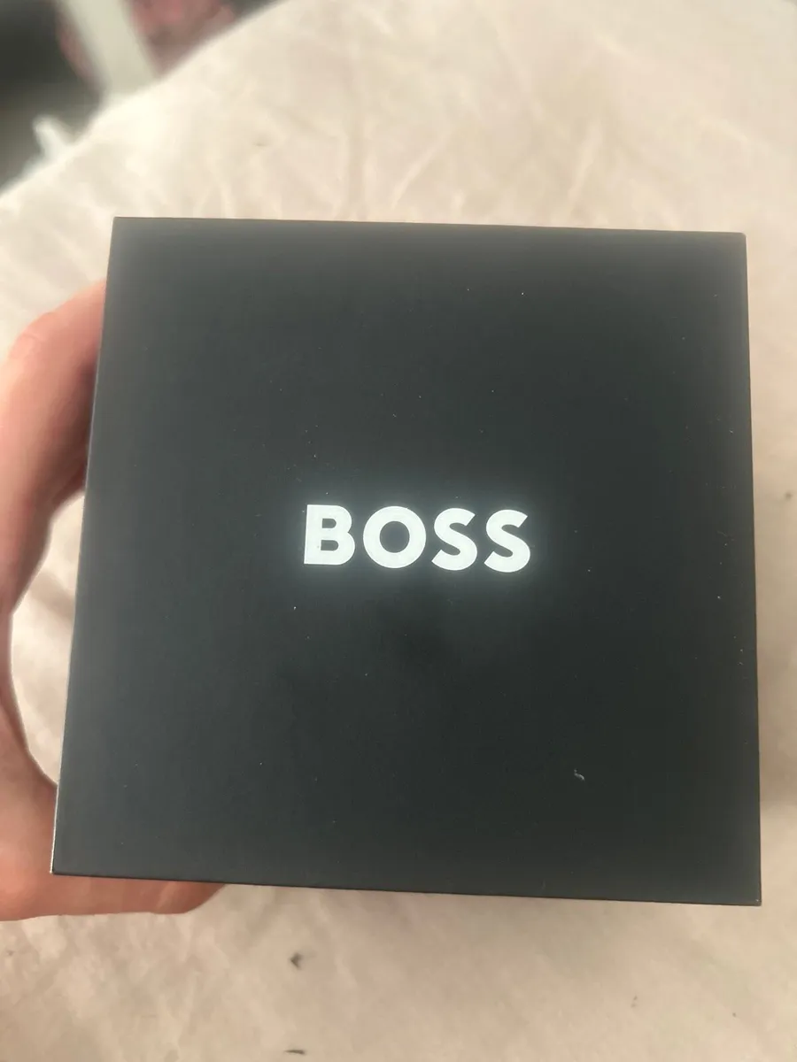 Hugo boss watch - Image 2