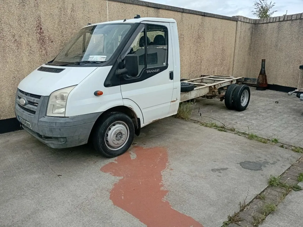 2007 ford transit cab and chassis 115T350 6spd - Image 1