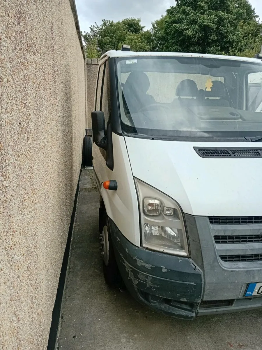2007 ford transit cab and chassis 115T350 6spd - Image 2
