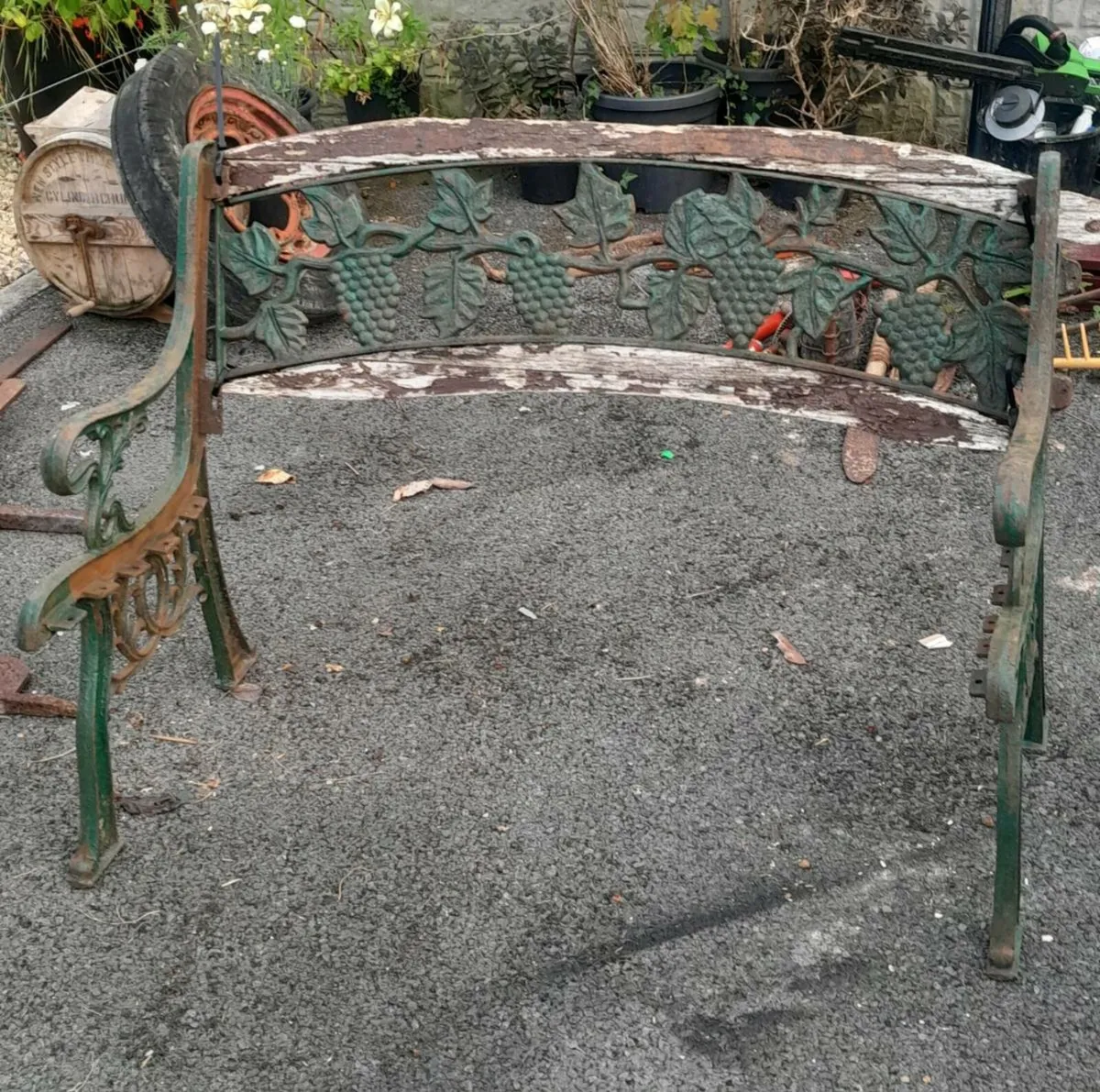 OLD STYLE GARDEN FURNITURE - Image 4