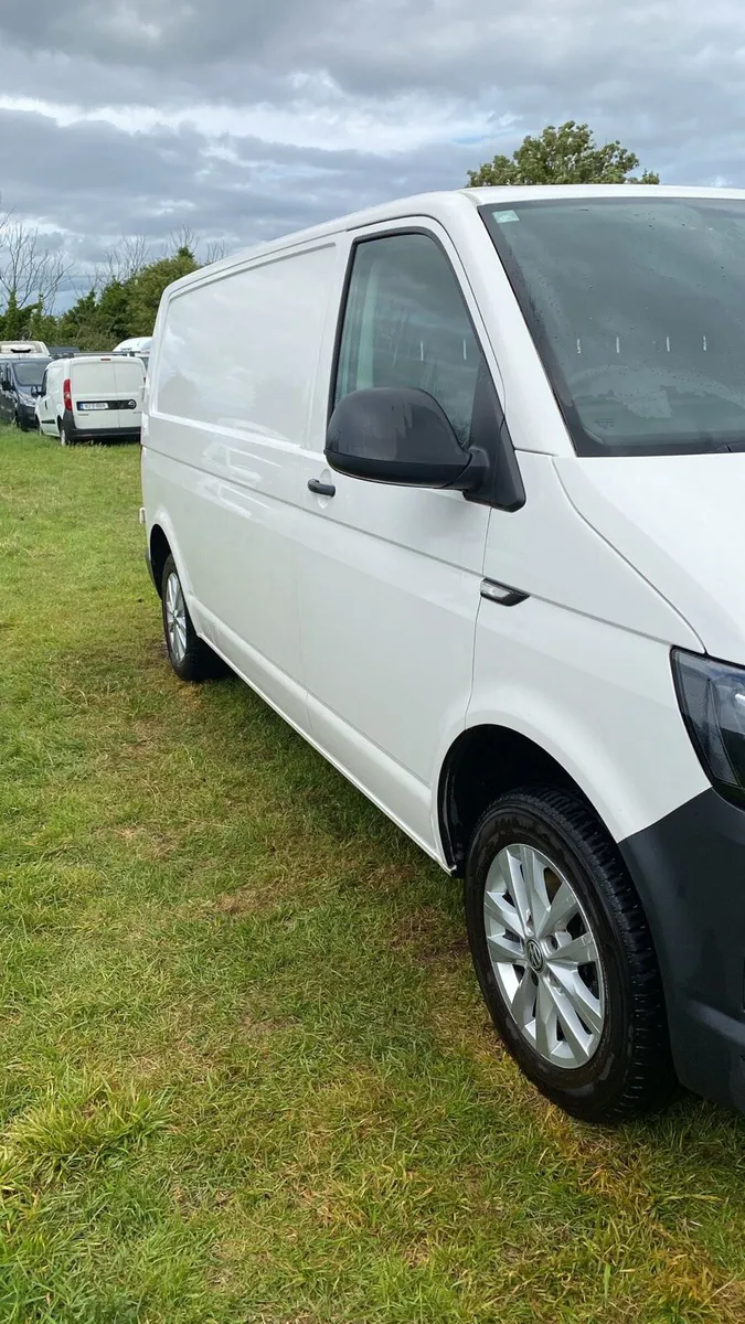 2018 Volkswagen Transporter serviced and tested - Image 2