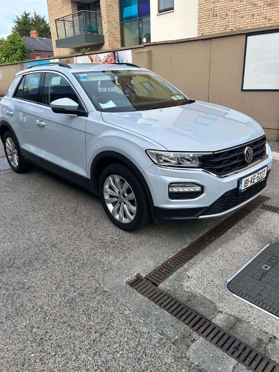 Volkswagen T-Roc 2018 - Image 1