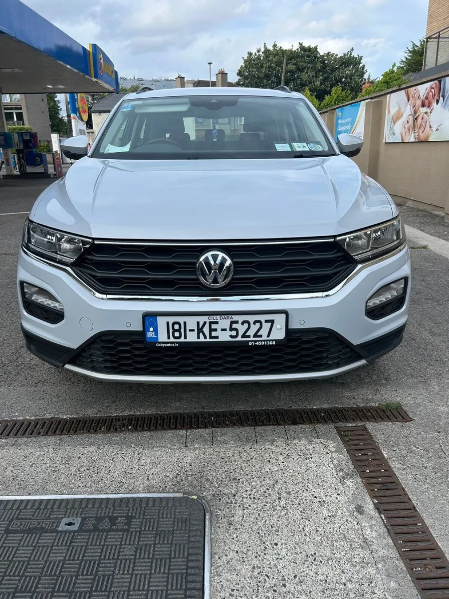 Volkswagen T-Roc 2018 - Image 2