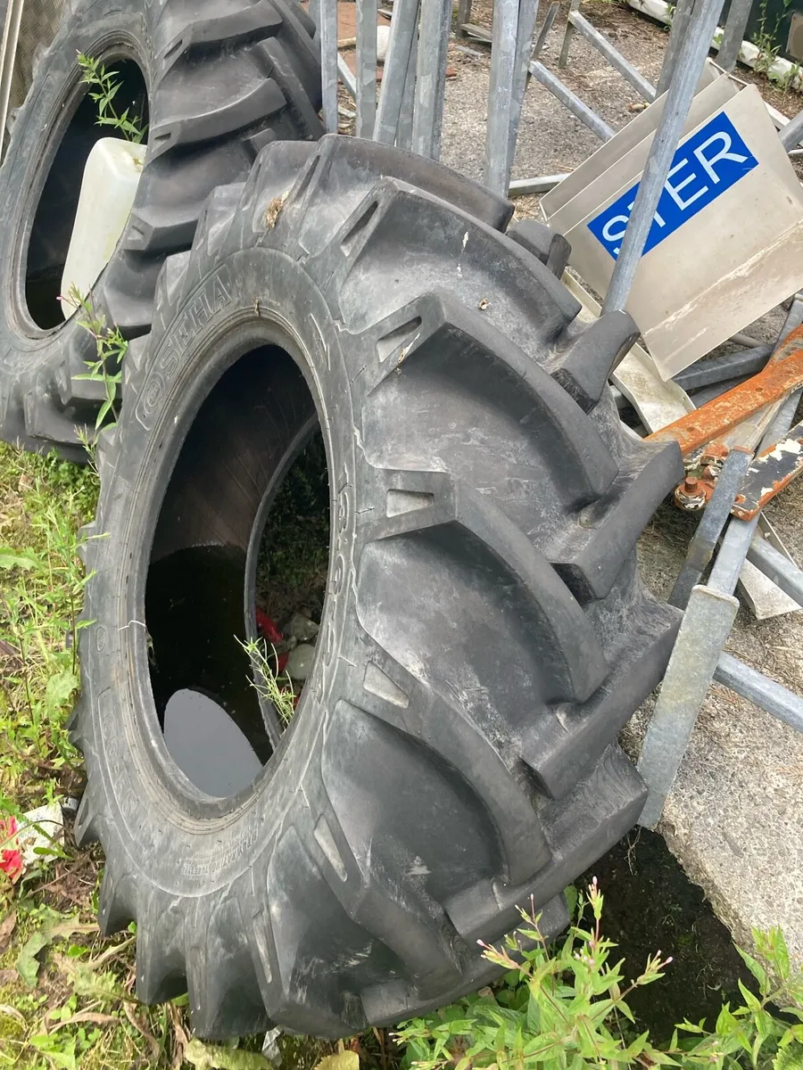 Tractor tyres, 13.6 x 24 99% new - Image 1