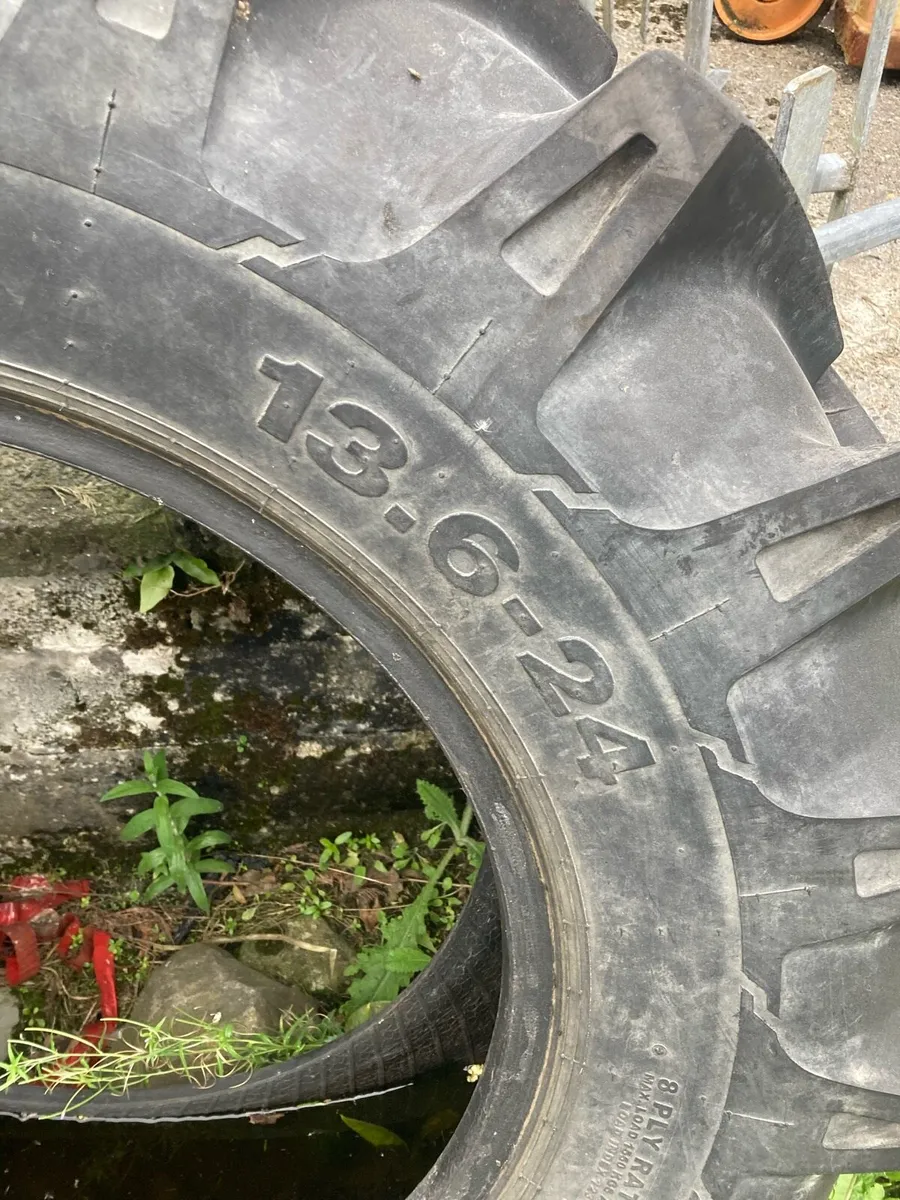 Tractor tyres, 13.6 x 24 99% new - Image 2