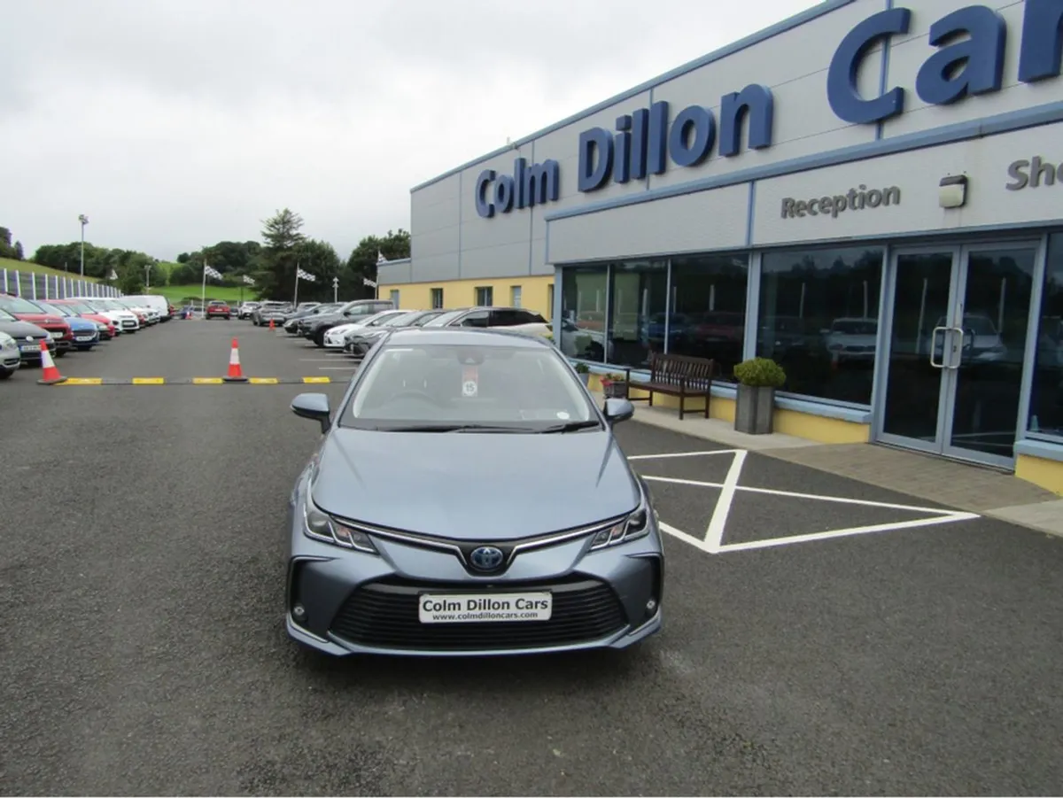 Toyota Corolla Luna 4DR Auto Hybrid - Image 4