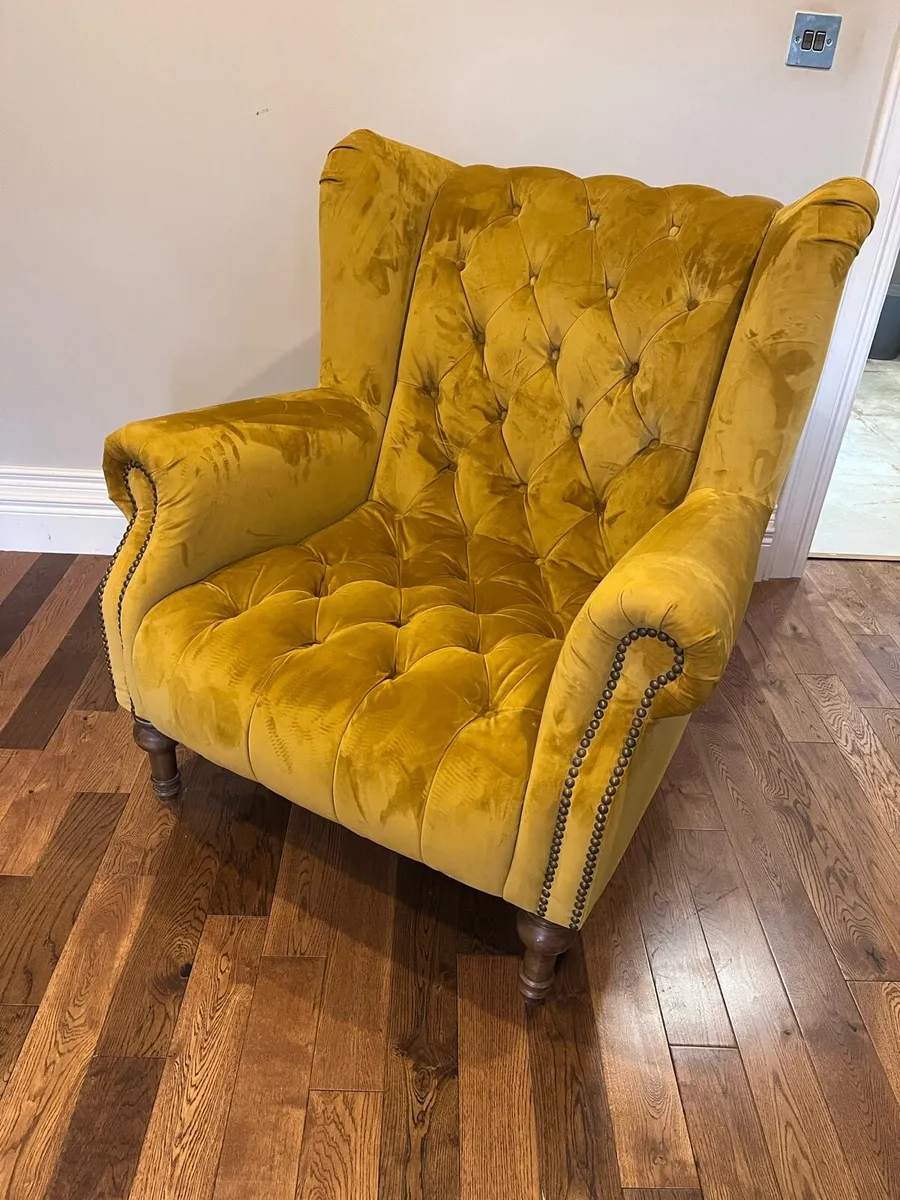 Arm chair - Image 1