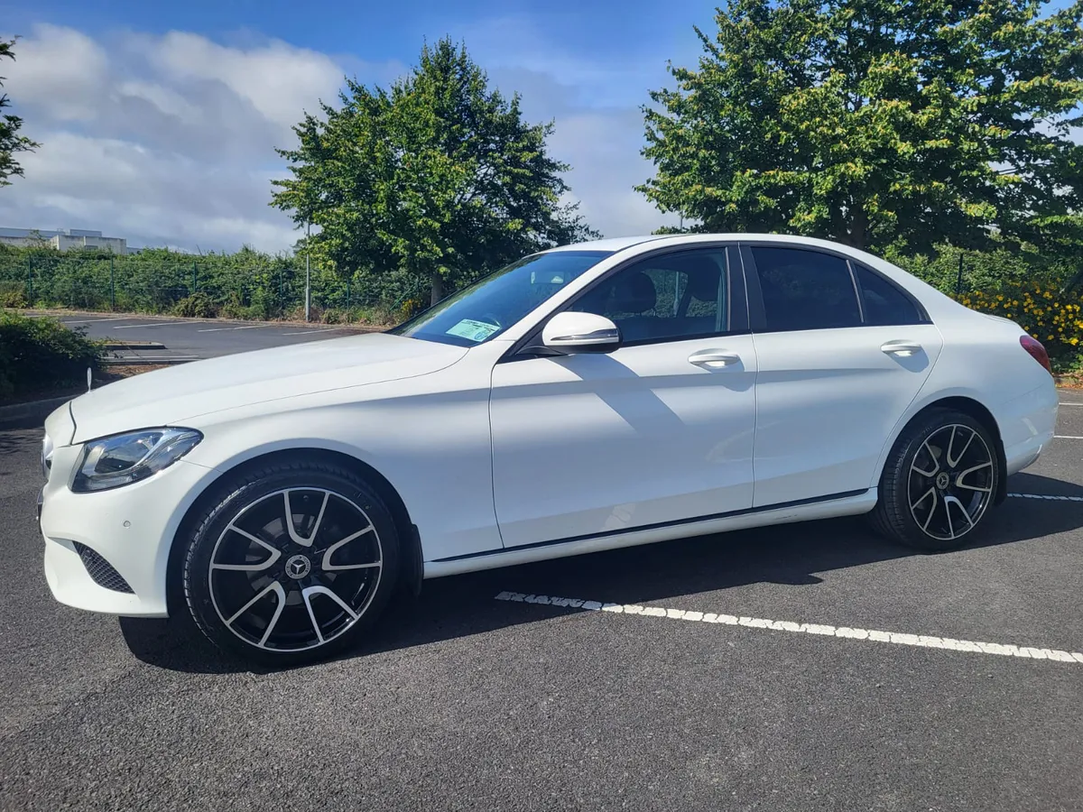 2019 MERCEDES BENZ C220 AUTO + AMG ALLOYS - Image 3