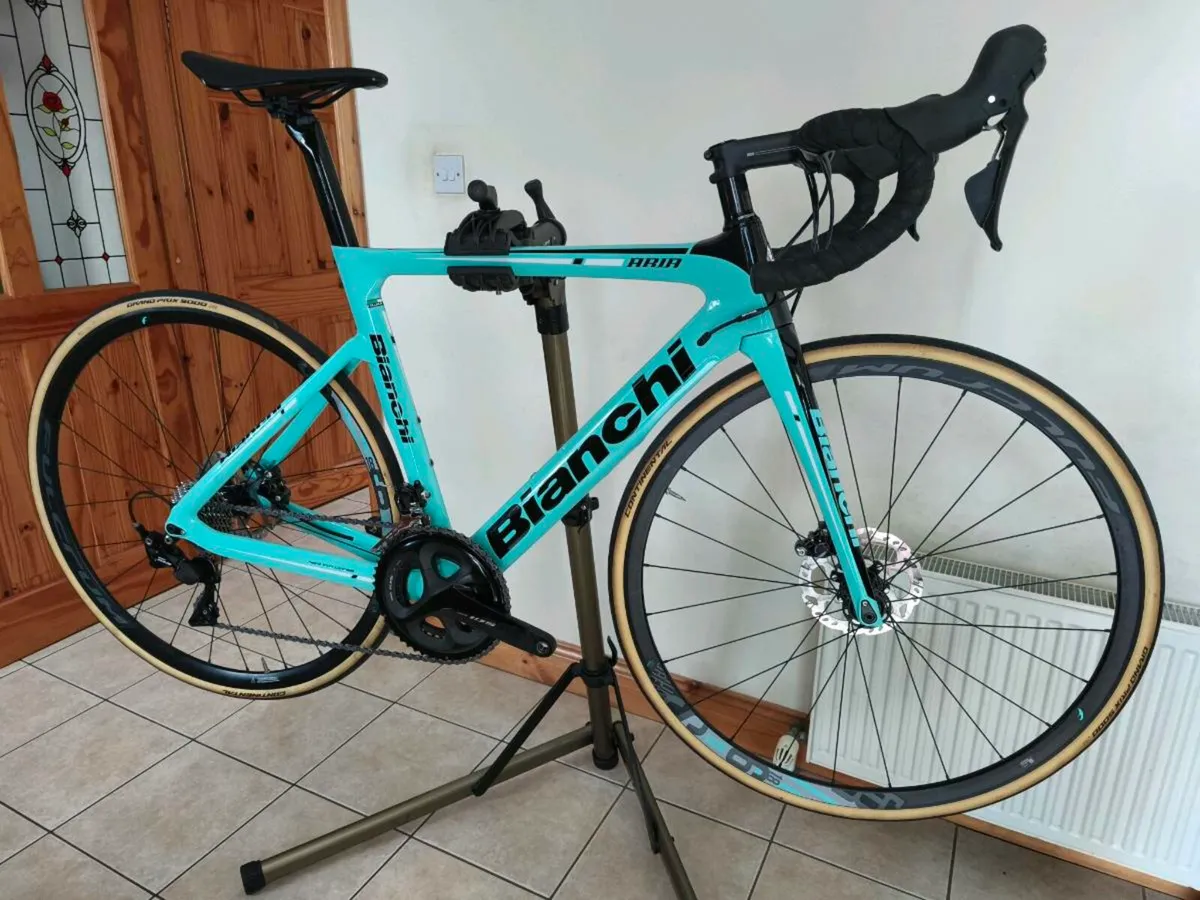 Bianchi Aria Aero disc carbon - Image 1