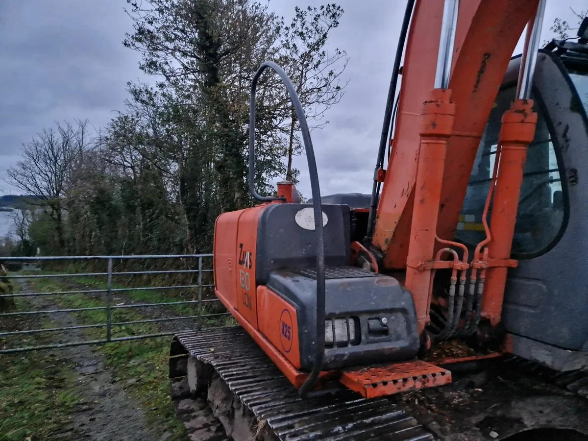 Hitachi ZX 130-1 - Image 4