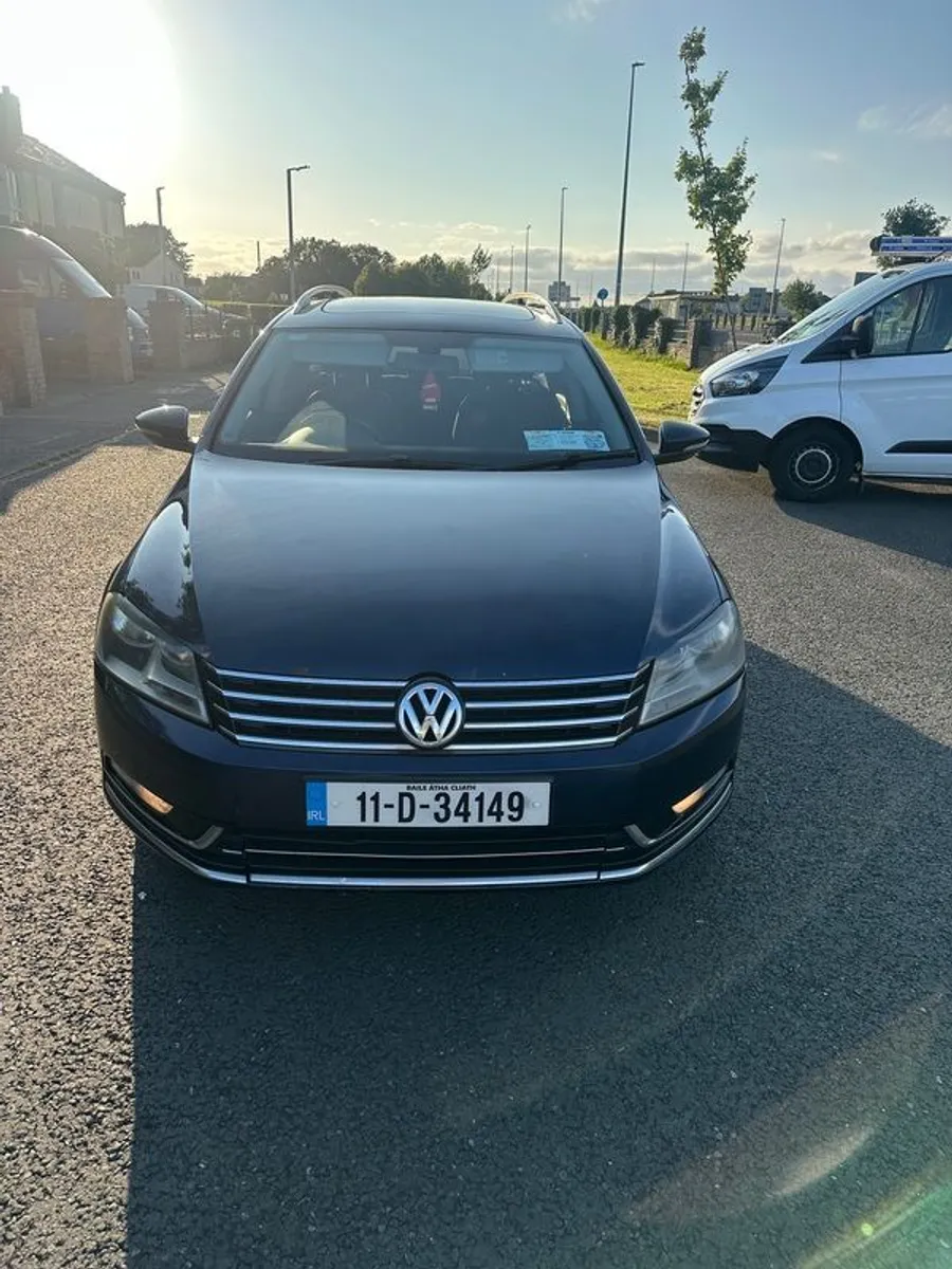 2011 Volkswagen Passat - Image 3