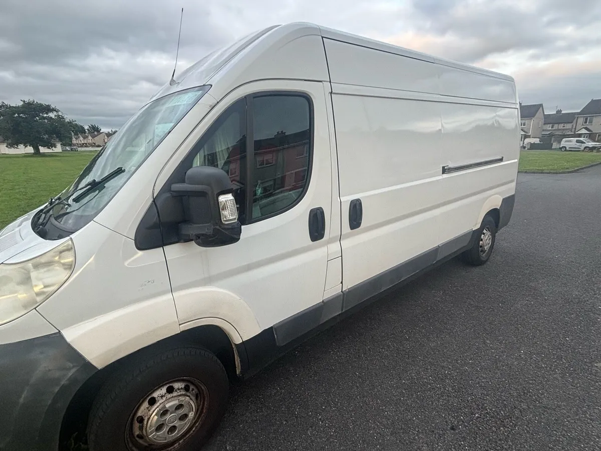 Camper - Image 2