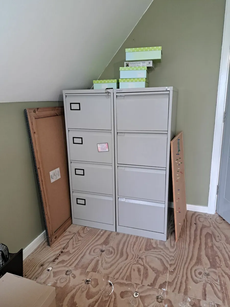 Bisley filing cabinets - Image 2