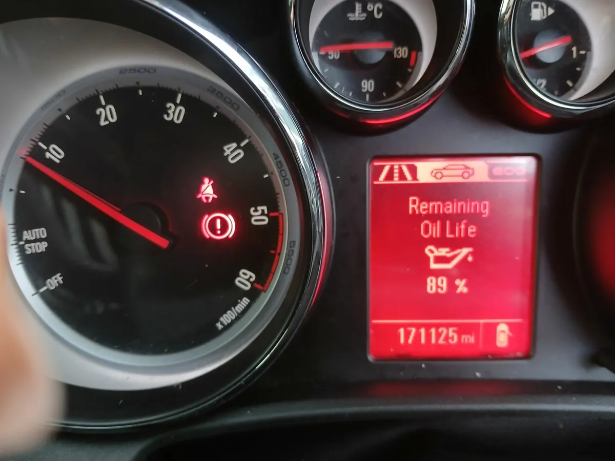 Vauxhall Astra 2014 - Image 2