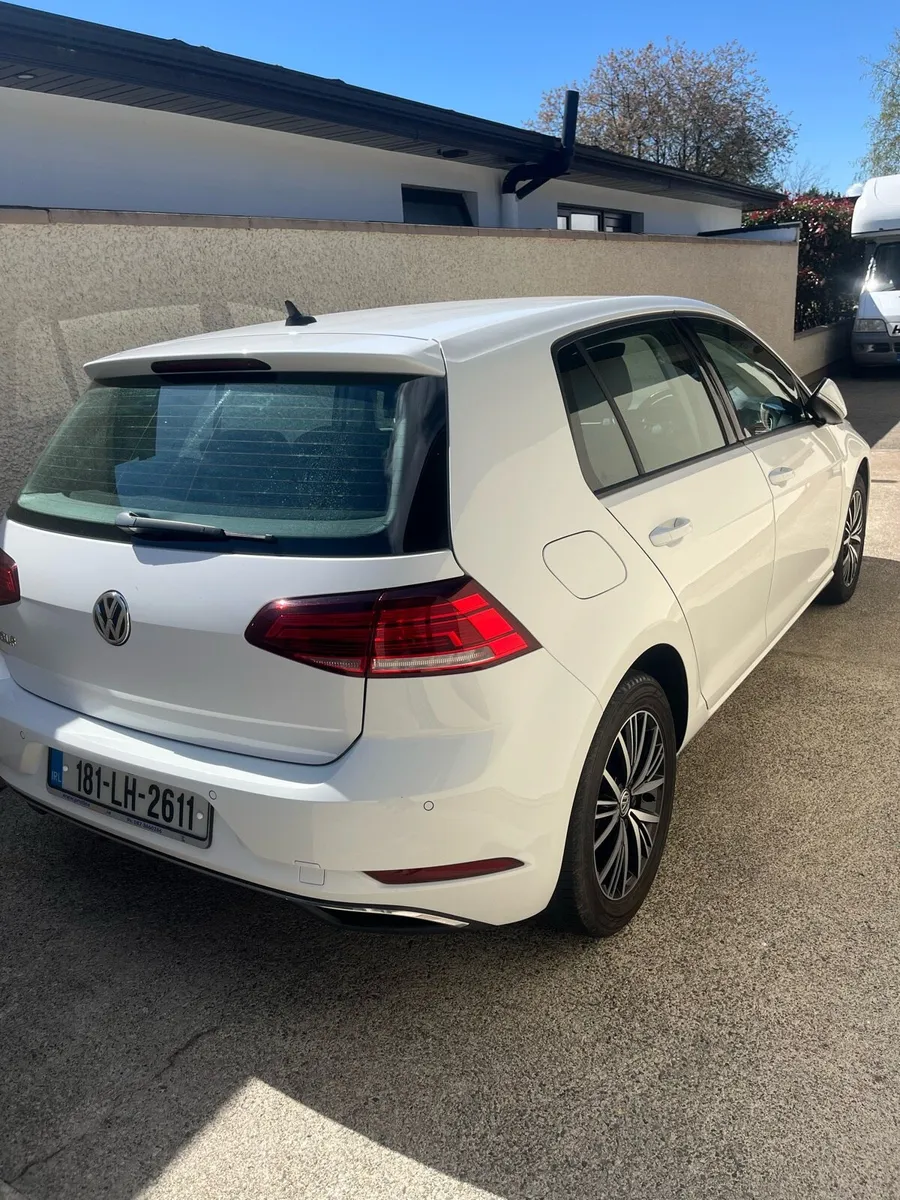 Volkswagen Golf - Image 1