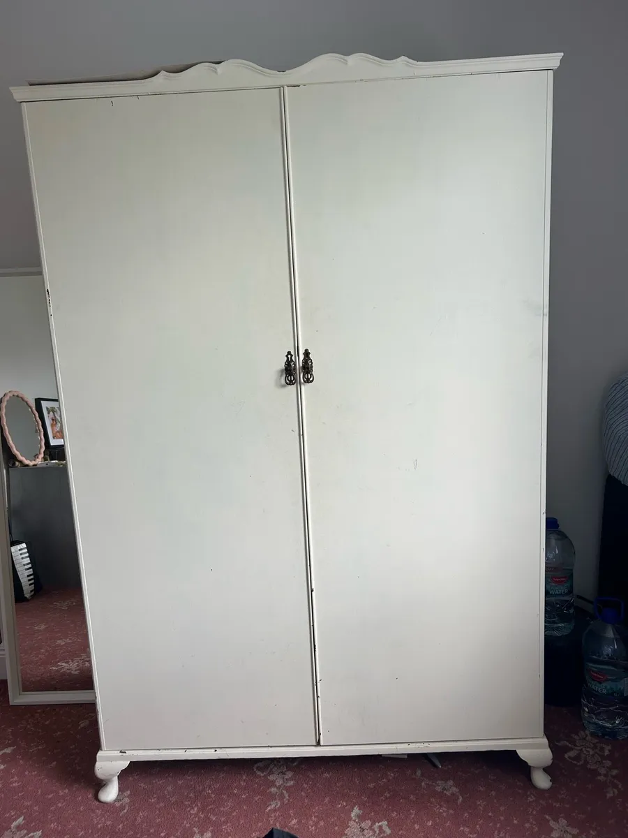 Cream two door wardrobe - Image 4