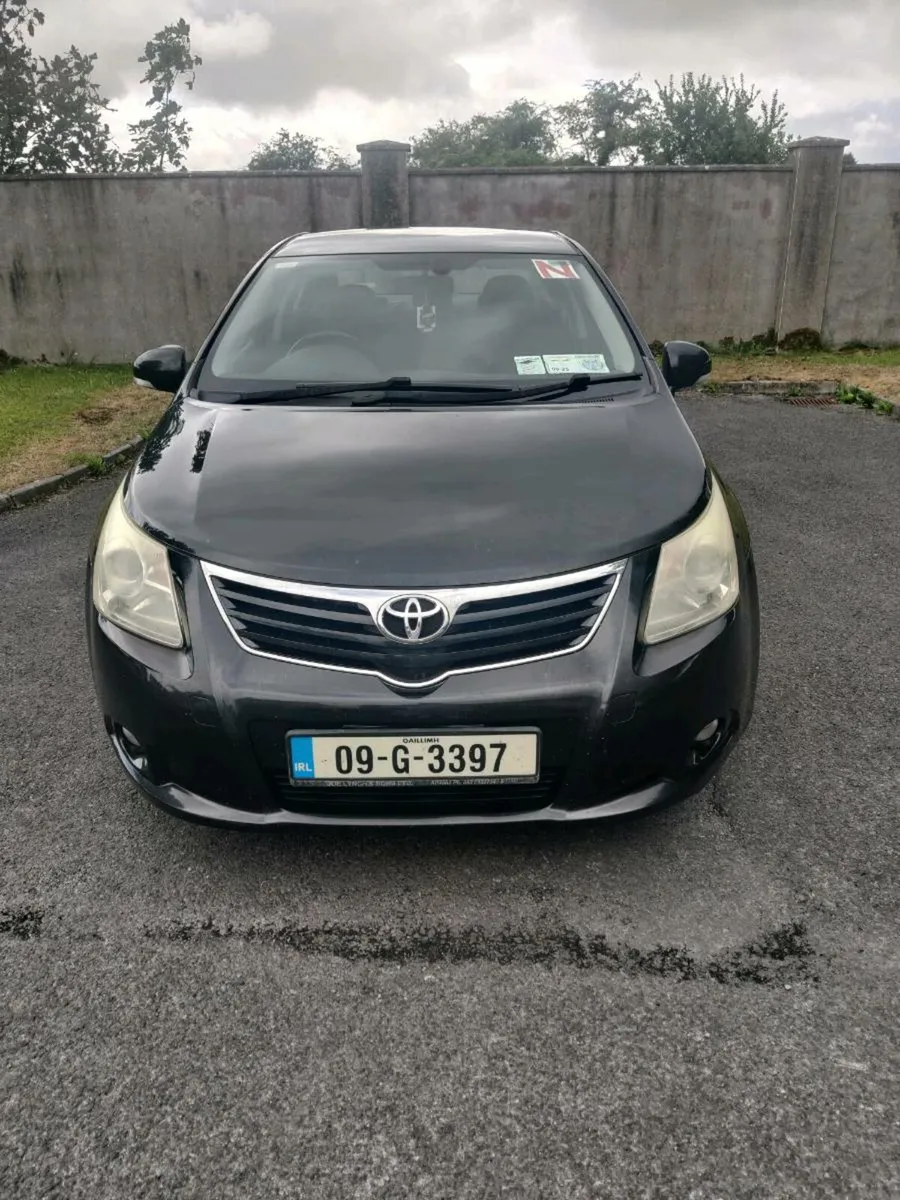09 Toyota Avensis - Image 1