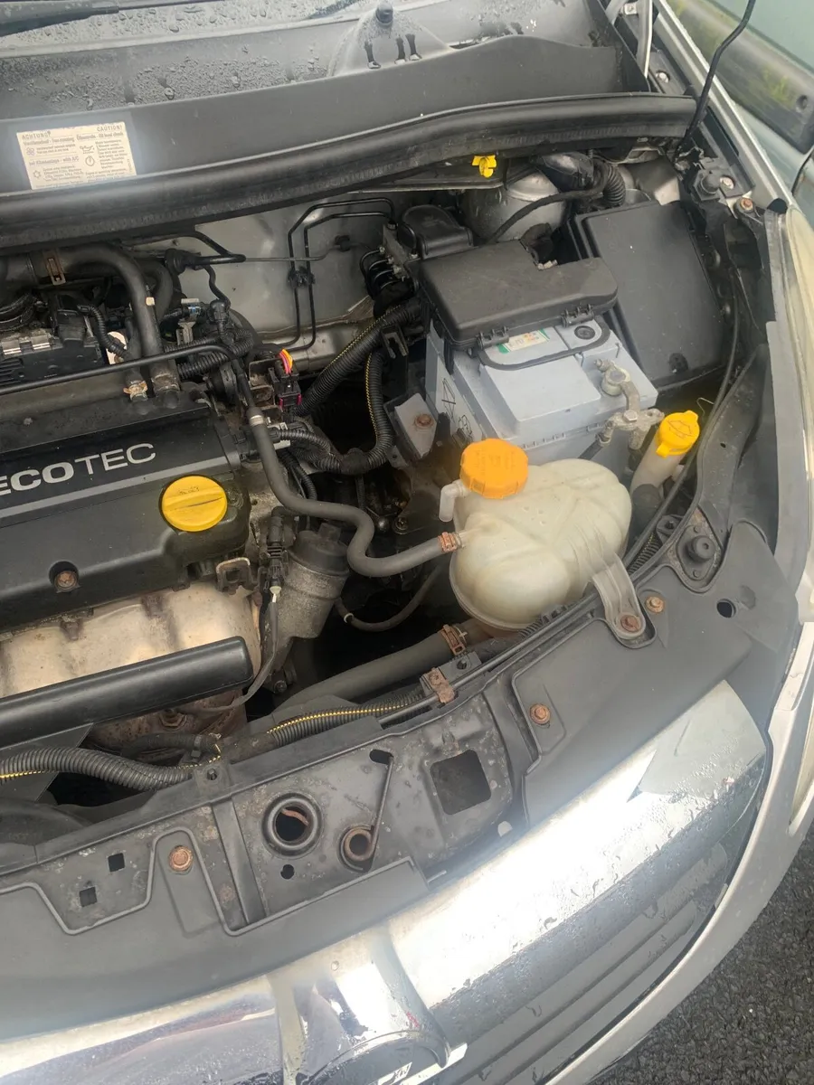 Opel Corsa 2009 - Image 4