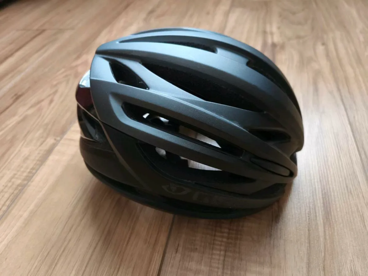 Giro Syntax Mips helmet M - Image 1
