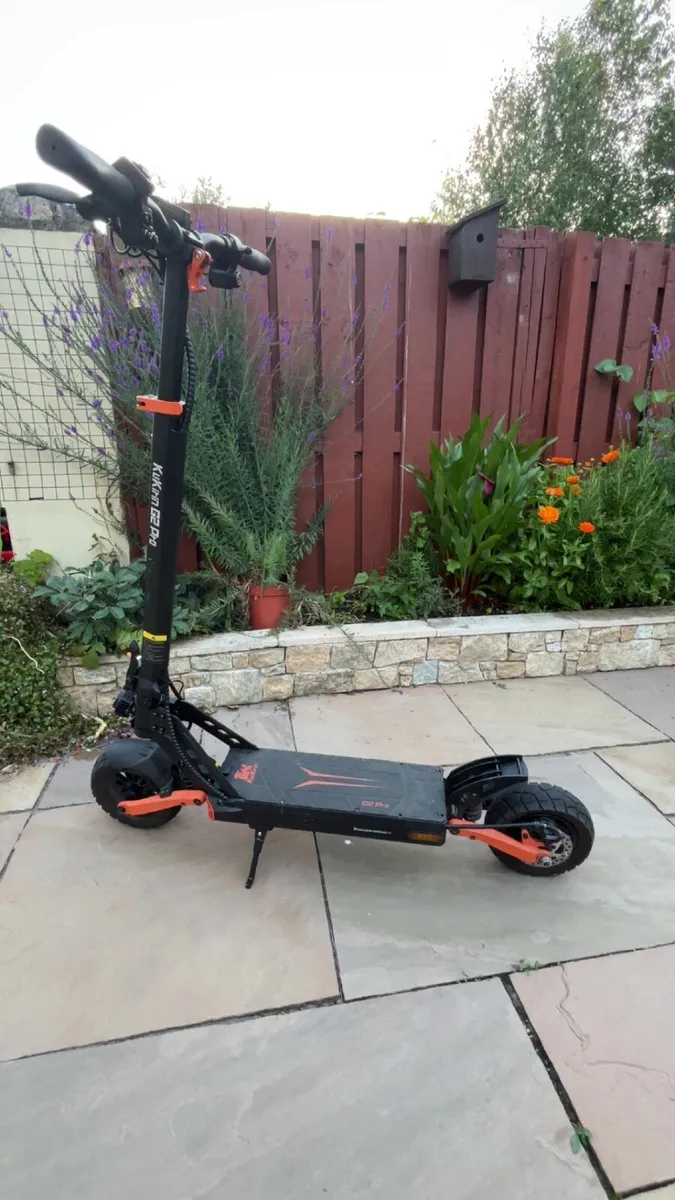 Electric scooter kugo g2 pro - Image 1