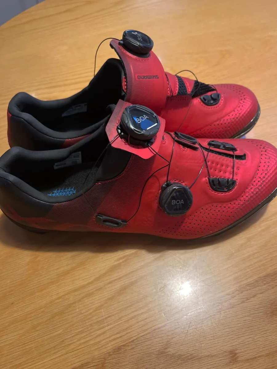 BRAND NEW - Men’s Cycling shoes. Size 9. Shimano. - Image 2