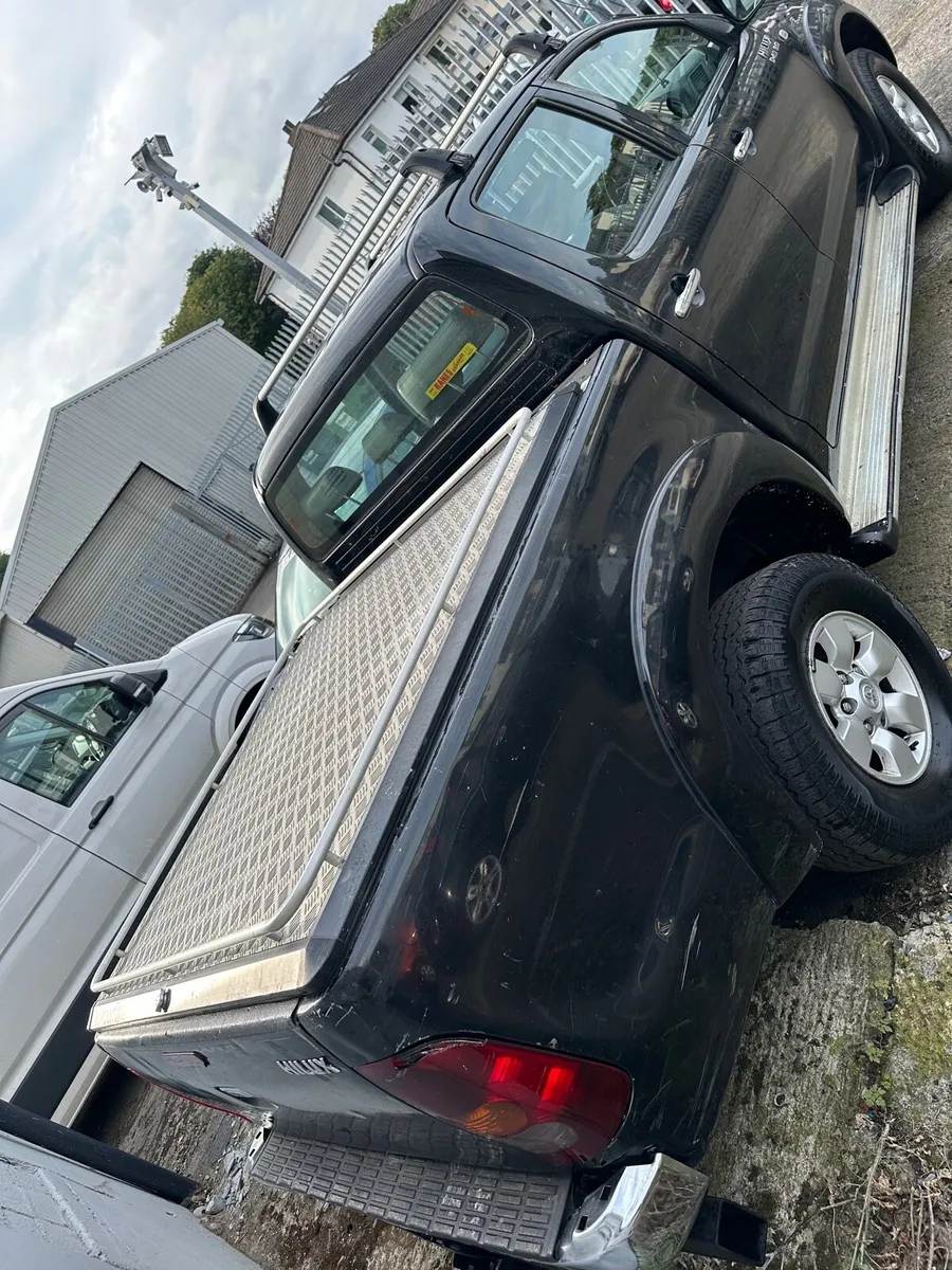 08 TOYOTA HILUX 3.0d ==SUIT EXPORT== - Image 3