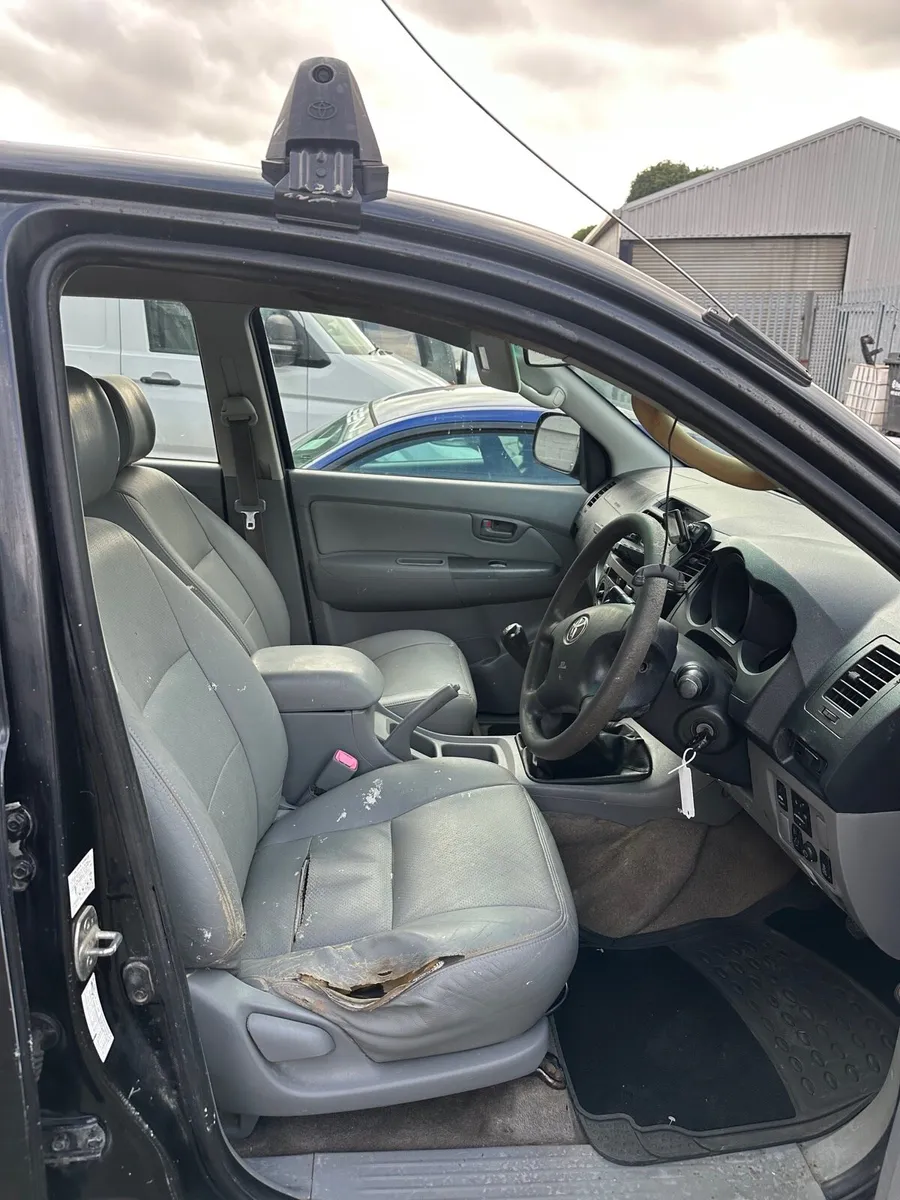 08 TOYOTA HILUX 3.0d ==SUIT EXPORT== - Image 4