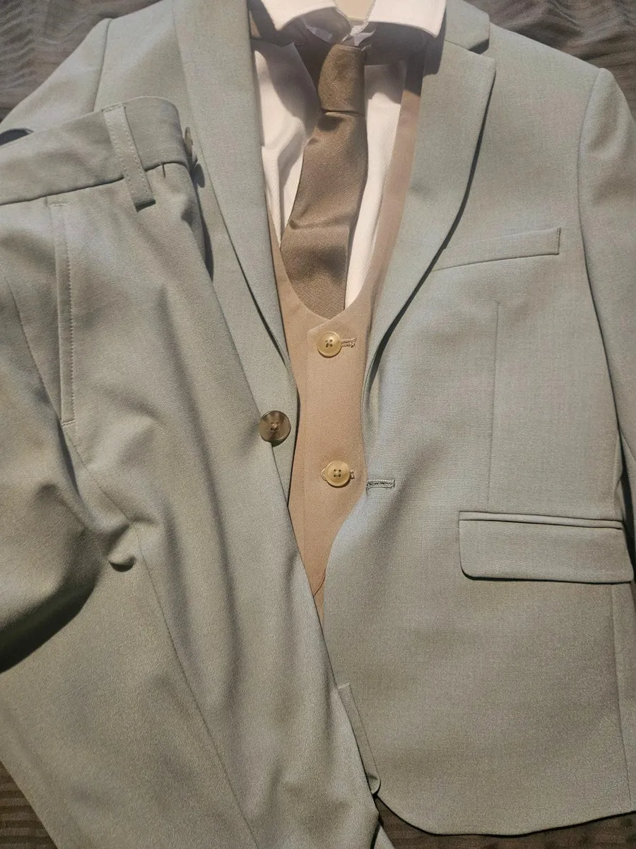 Suit - Image 1