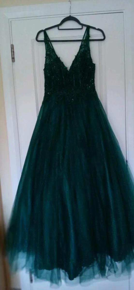 Debs dress - Image 4