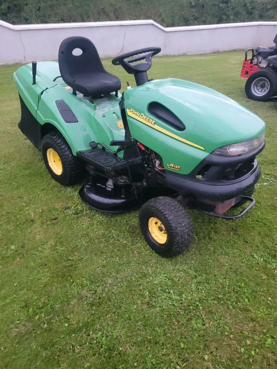 John deere - Image 1
