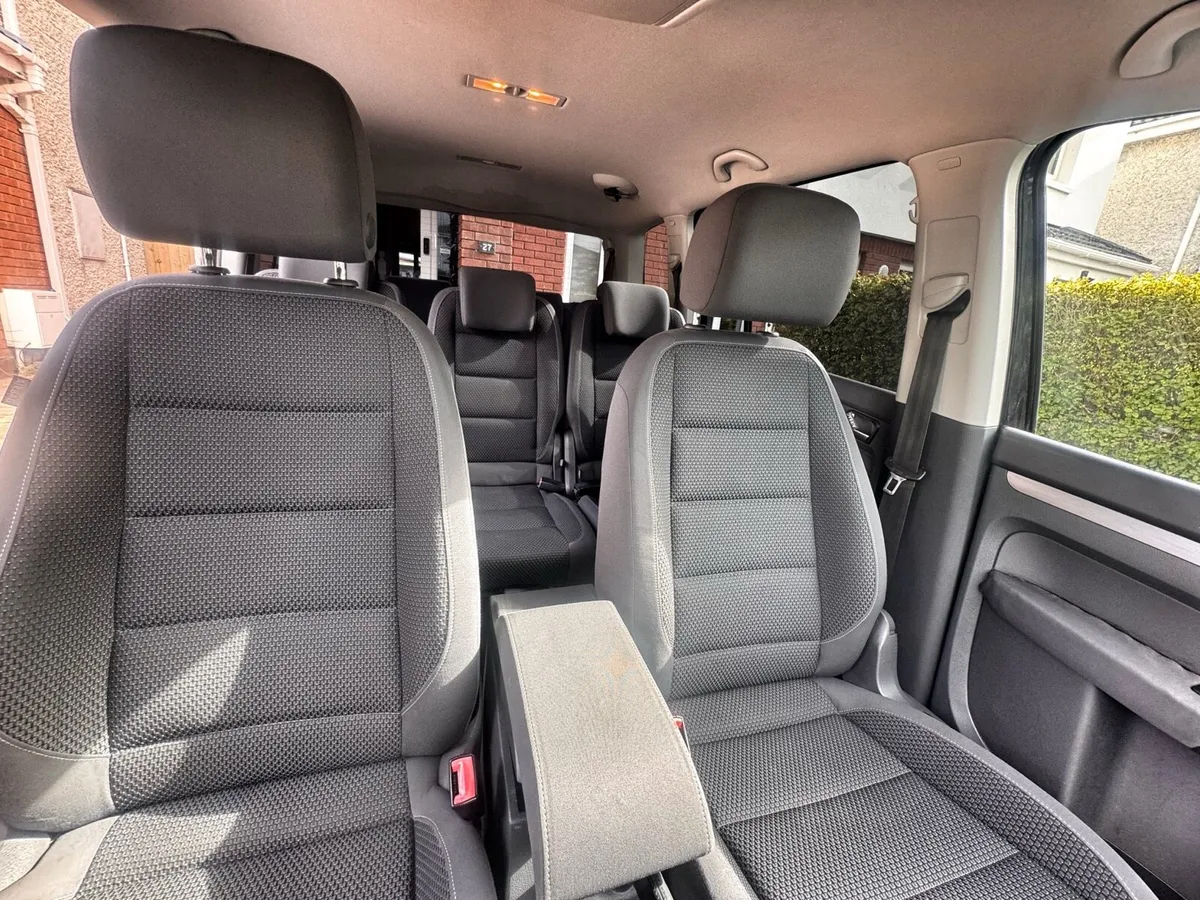 Volkswagen Touran AUTOMATIC 7 seater - Image 4