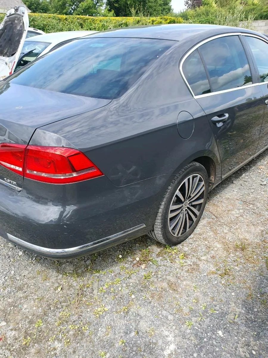 2011 passat breaking - Image 1
