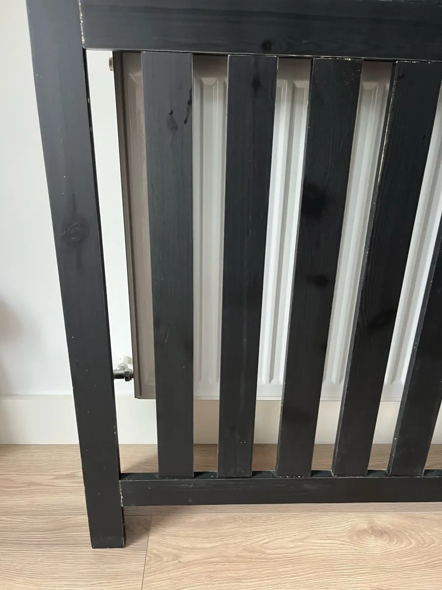 Black radiator cover - Image 2