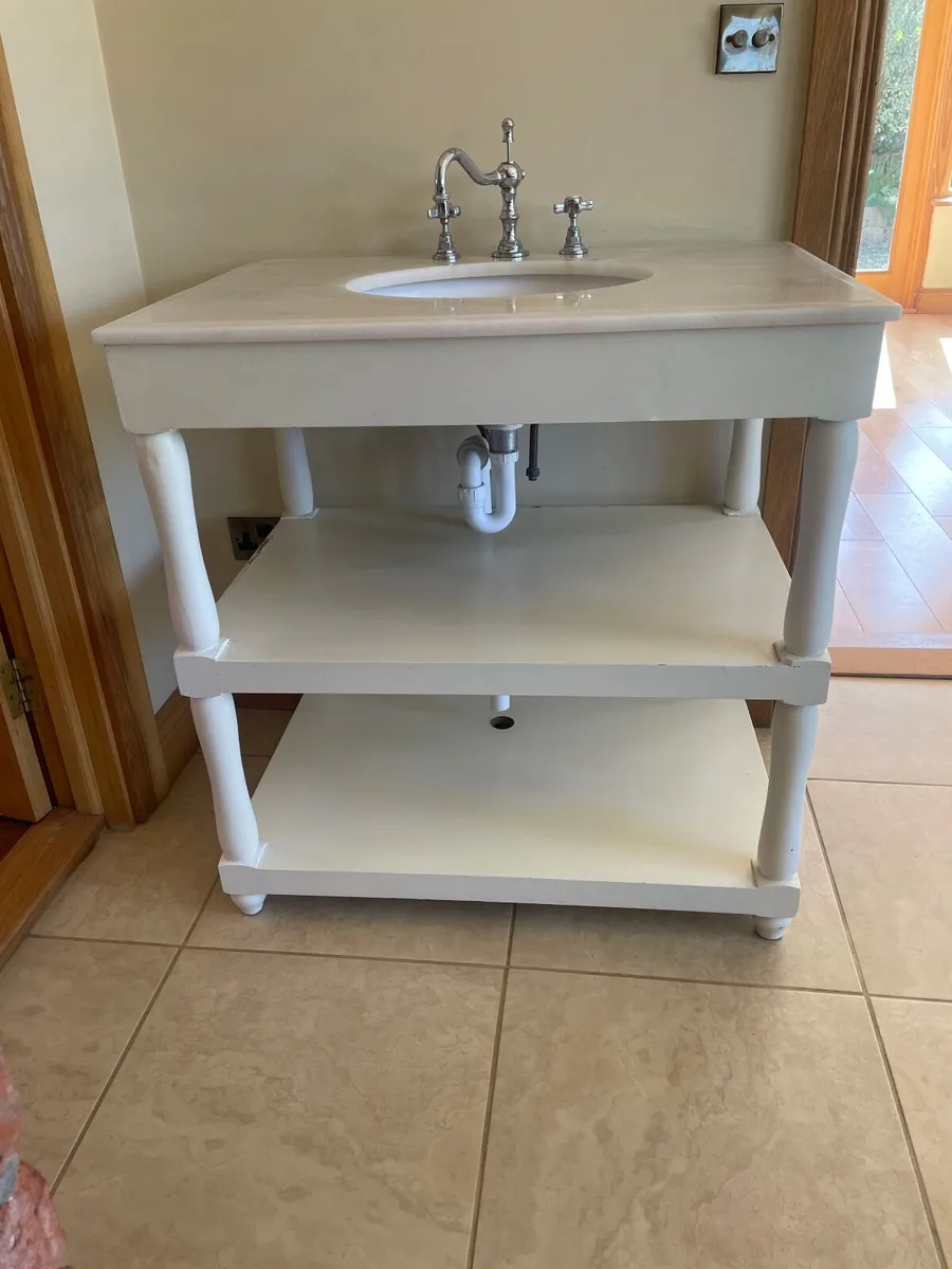 Bathroom sink - Image 2