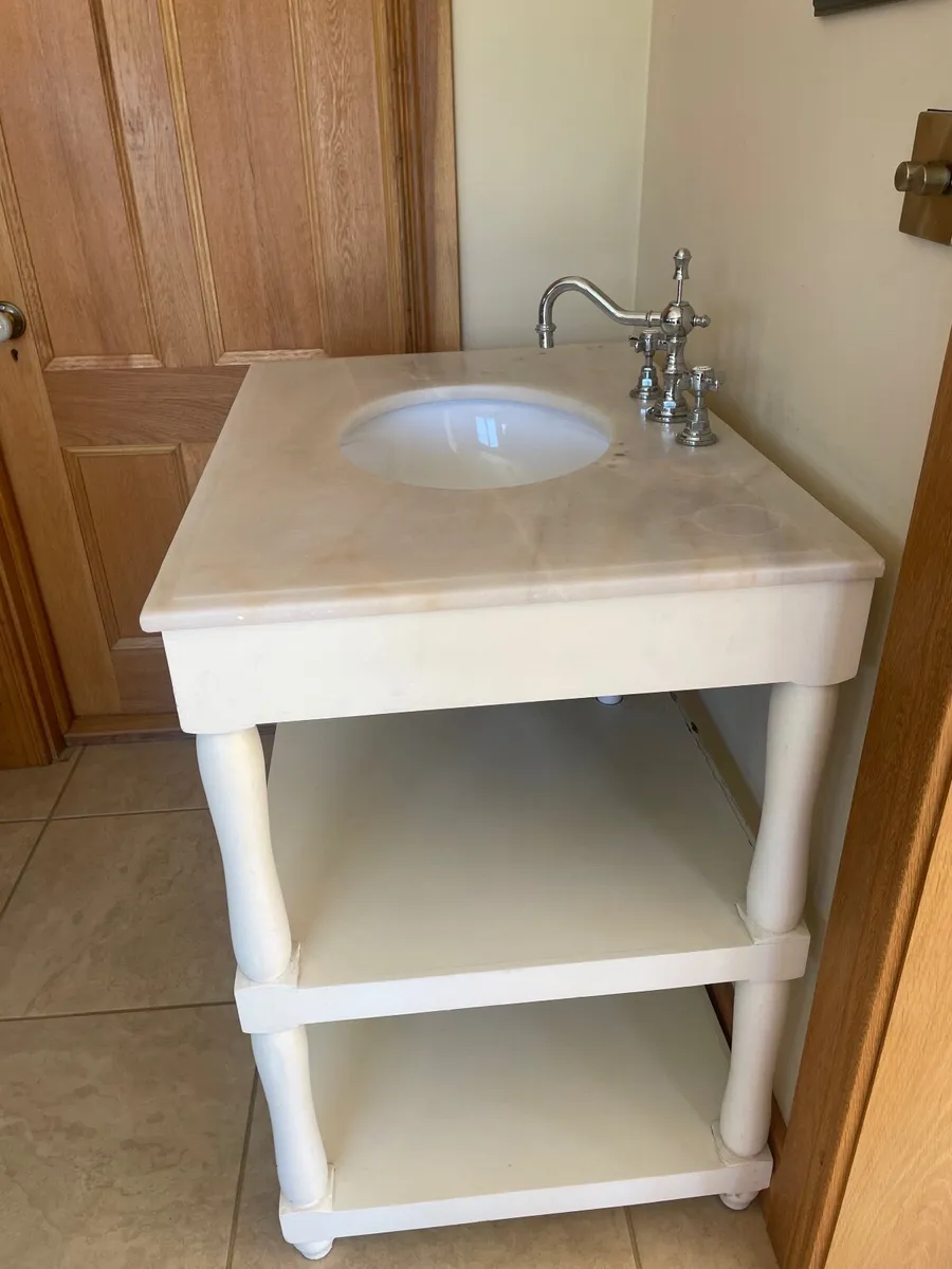 Bathroom sink - Image 4