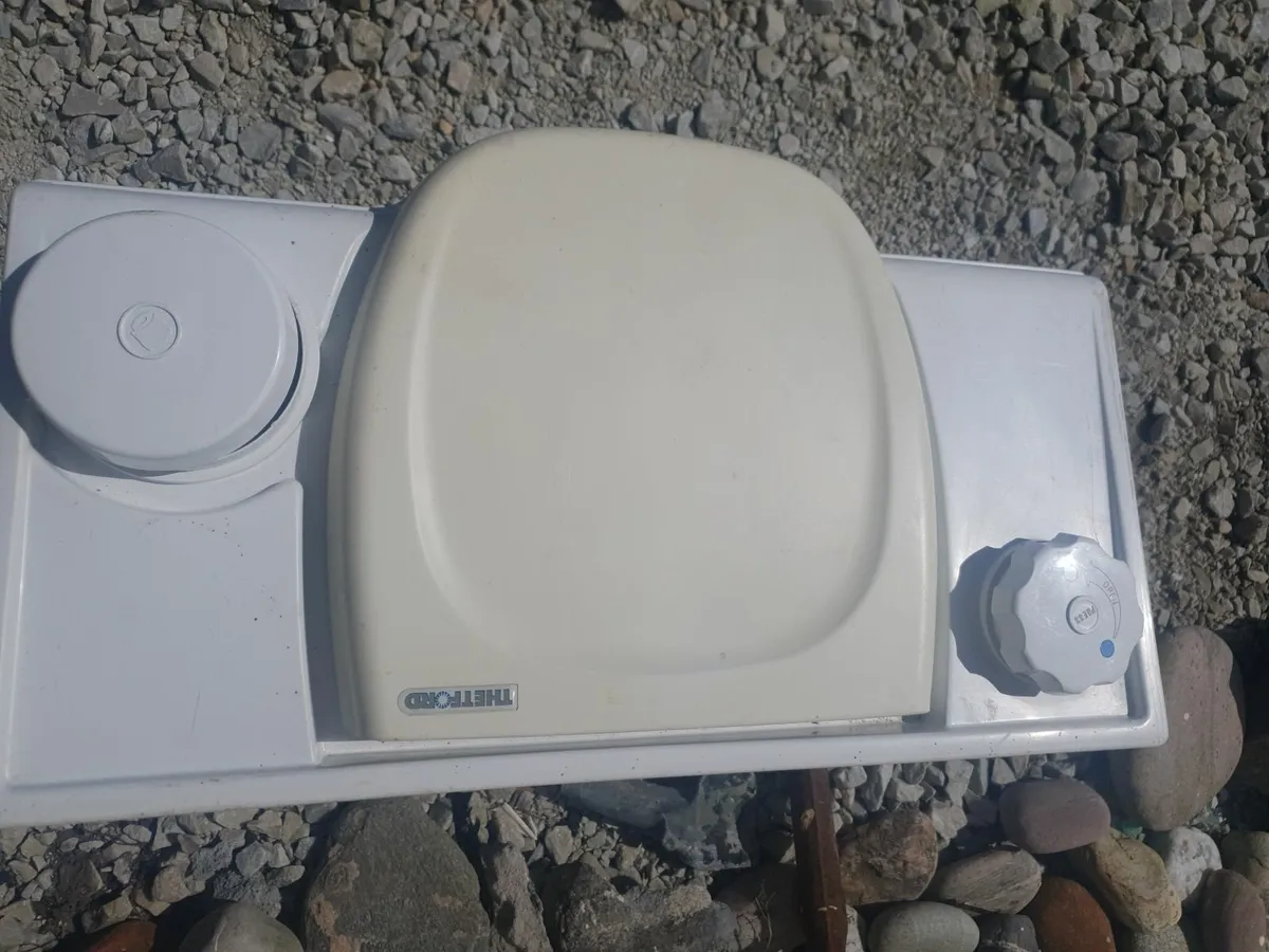 Thetford cassette toilet - Image 3