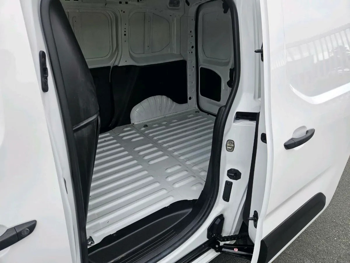 Opel combo 100hp 6 speed - Image 3