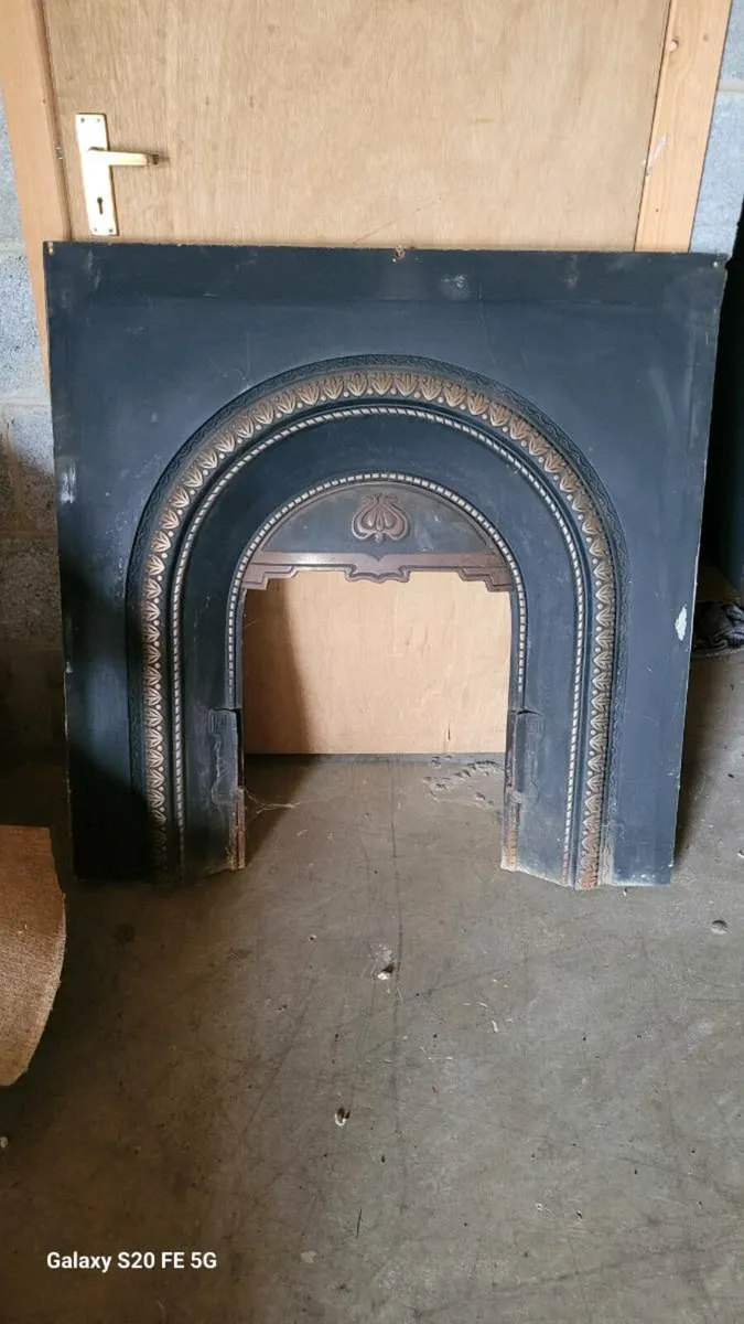Fireplace insert - Image 2