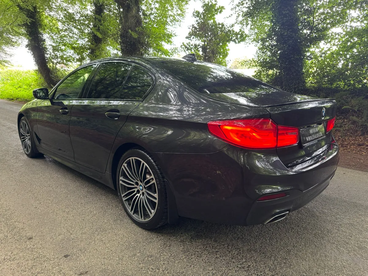 211 BMW 520D M SPORT SIPHISTO GREY - Image 2