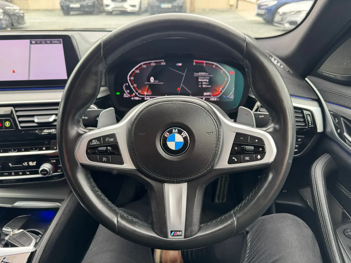 211 BMW 520D M SPORT SIPHISTO GREY - Image 3