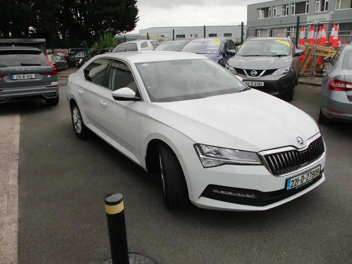 Skoda Superb Ambition 2.0 150Bhp  2022 - Image 3