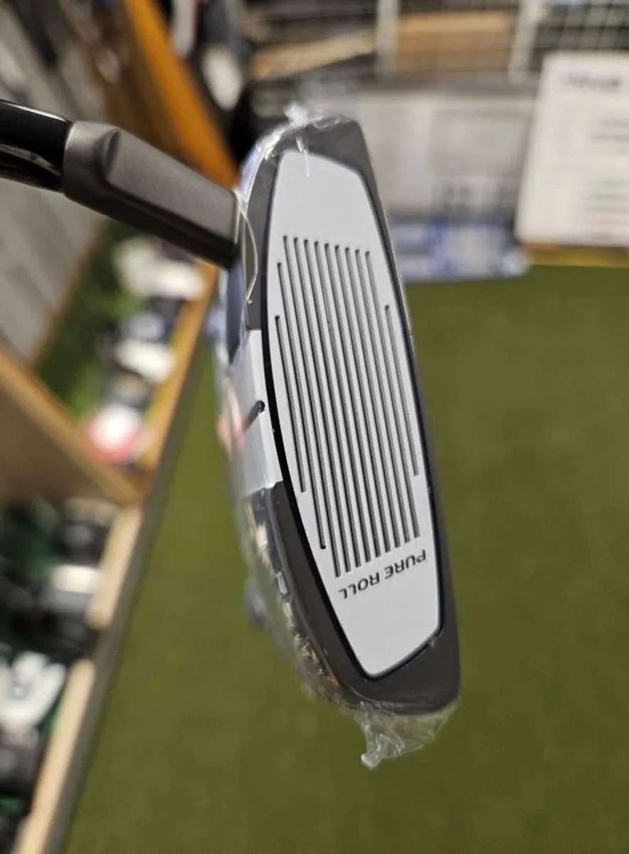 Brand New Taylormade Spider Tour Putter - Image 3