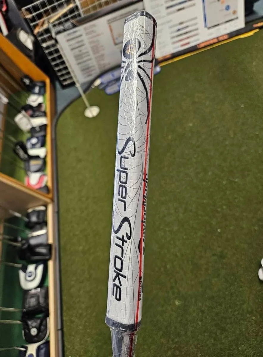 Brand New Taylormade Spider Tour Putter - Image 4