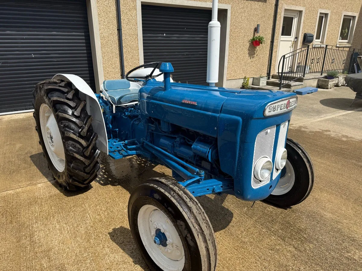 Ford Superdexta - Image 1