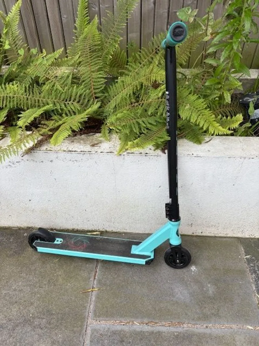Slamm Stunt Scooter - Image 1
